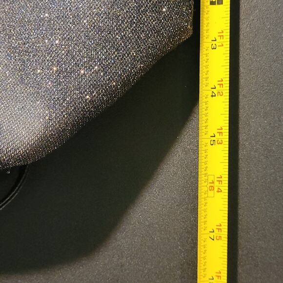 Victoria’s Secret Gray Silver Glitter Sling Backpack NWOT Drawstring Angel Charm - Picture 6 of 9